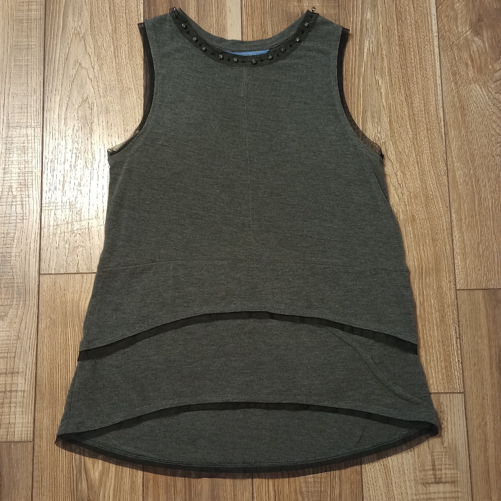 Simply Vera Vera Wang Gray Sleeveless Tank Top With Detailed Neckline